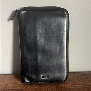 Gucci Black Leather Organizer